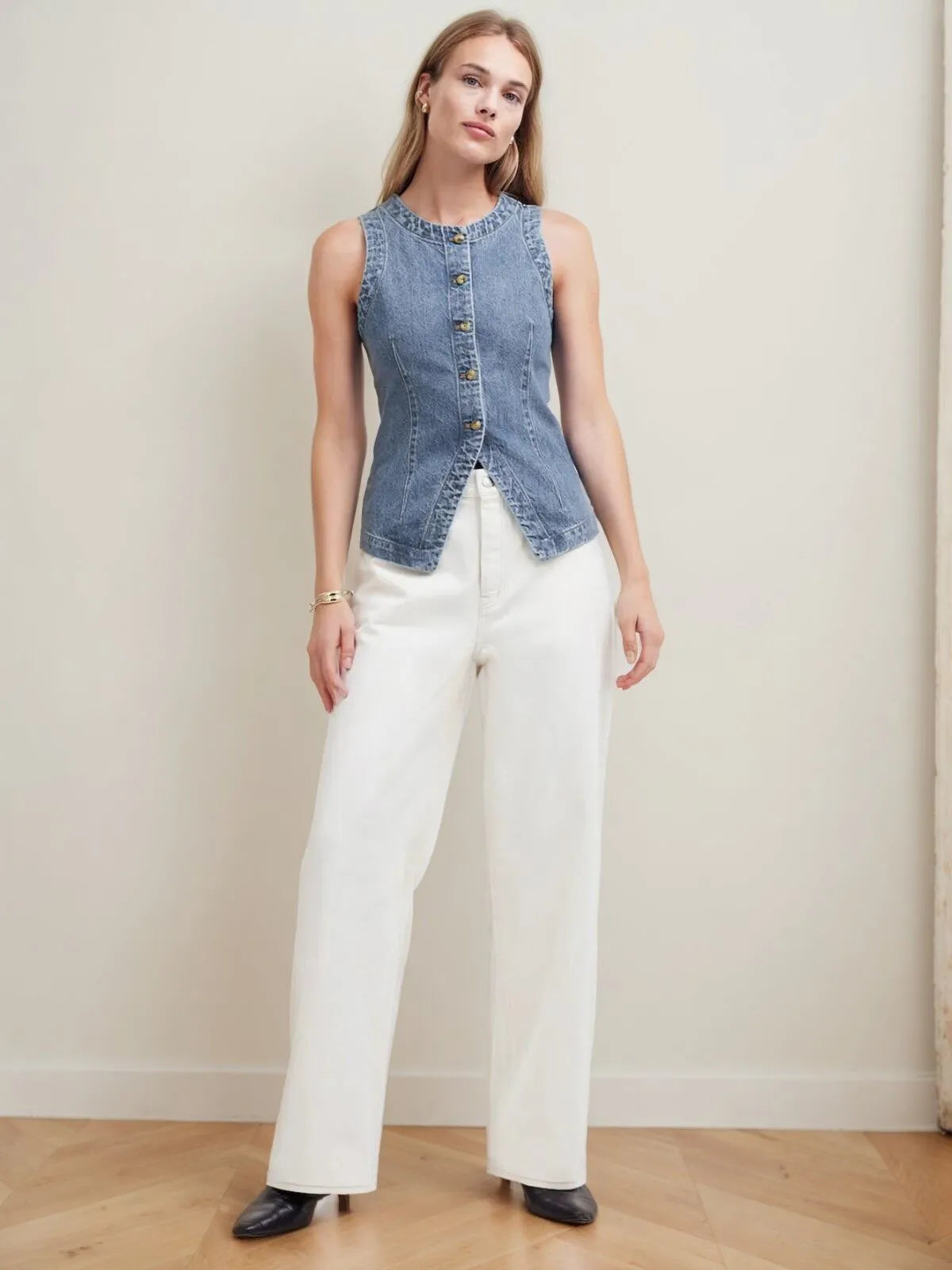 Solid Button Round Neck Denim Vest