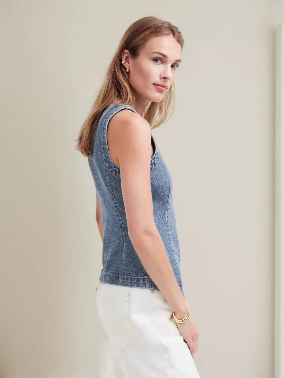 Solid Button Round Neck Denim Vest