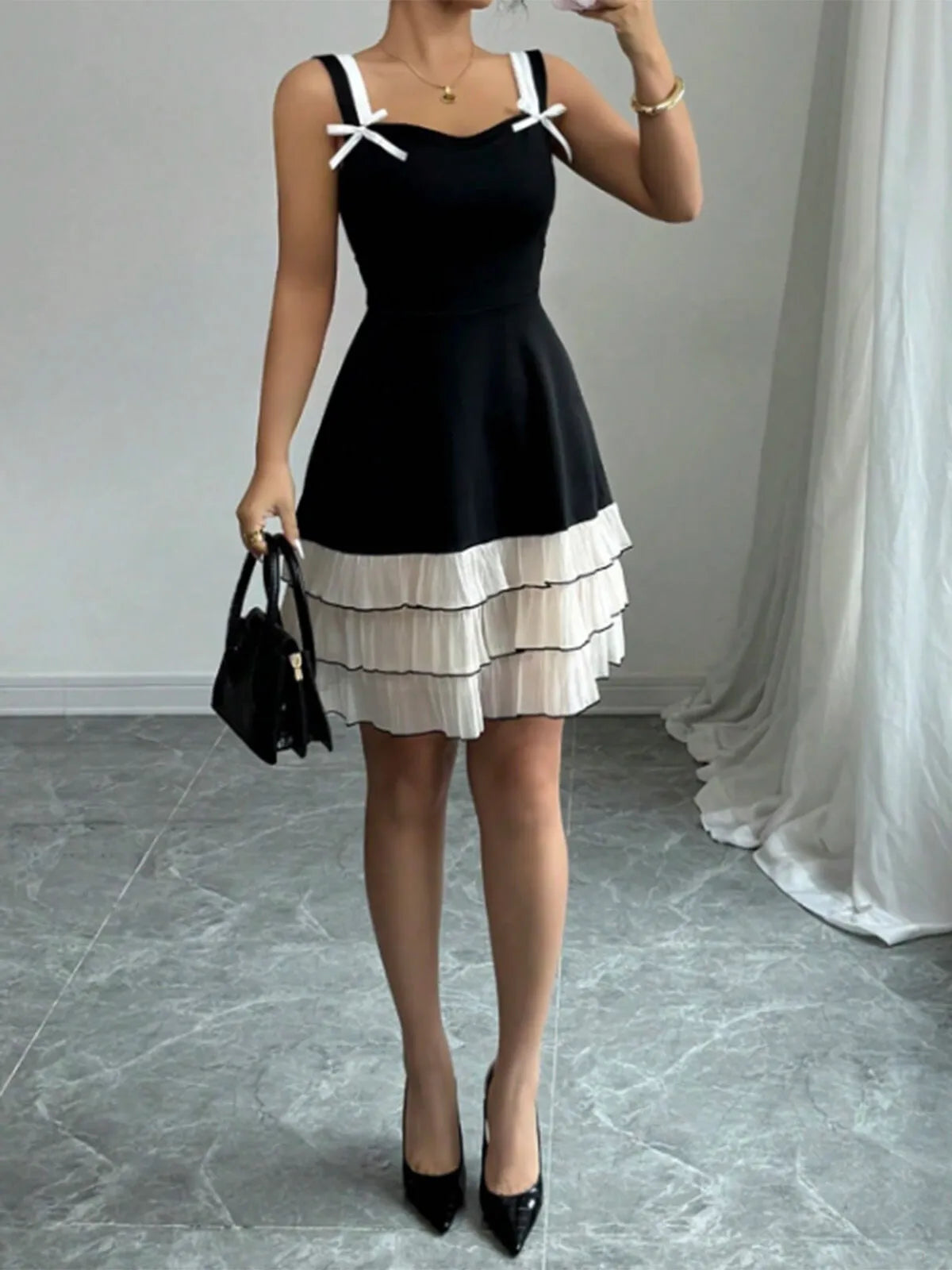 Solid Elegant Bow Suspender Tiered Dress