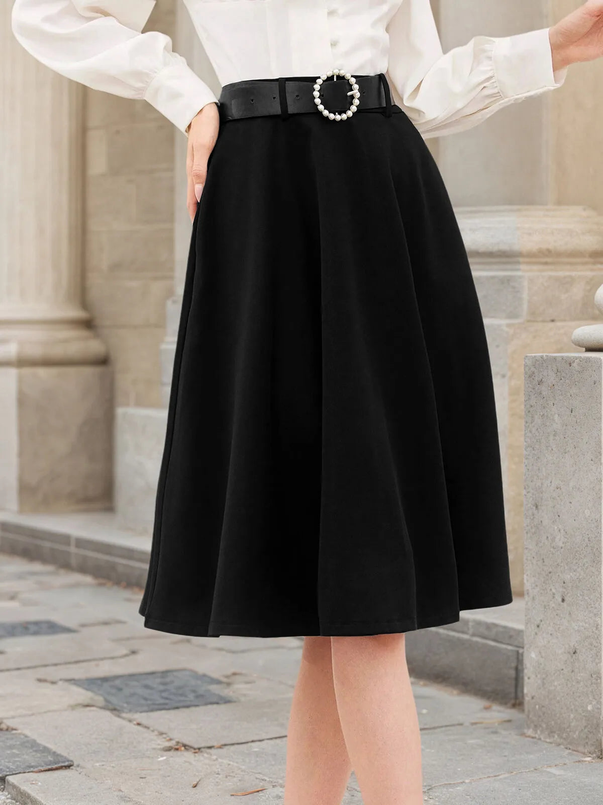 Solid High Rise Concealed Side-seam Zip Skirt