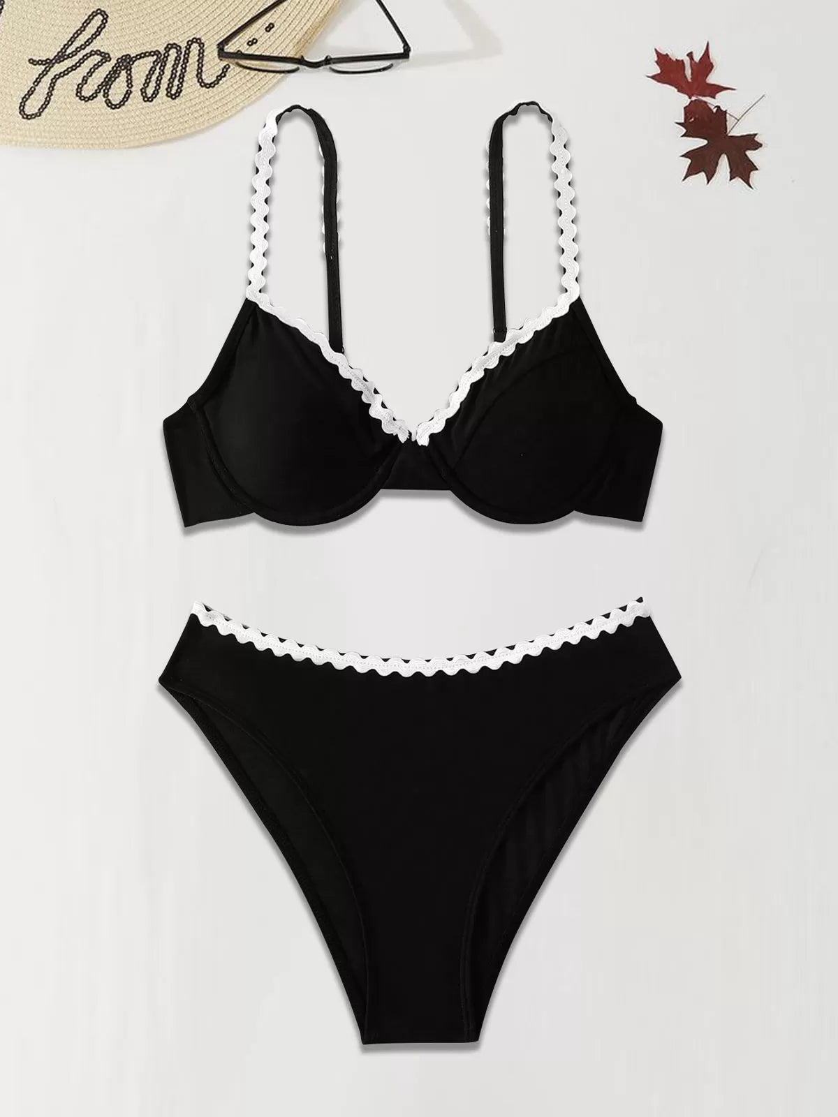 Solid Lace Low Rise Bikini 