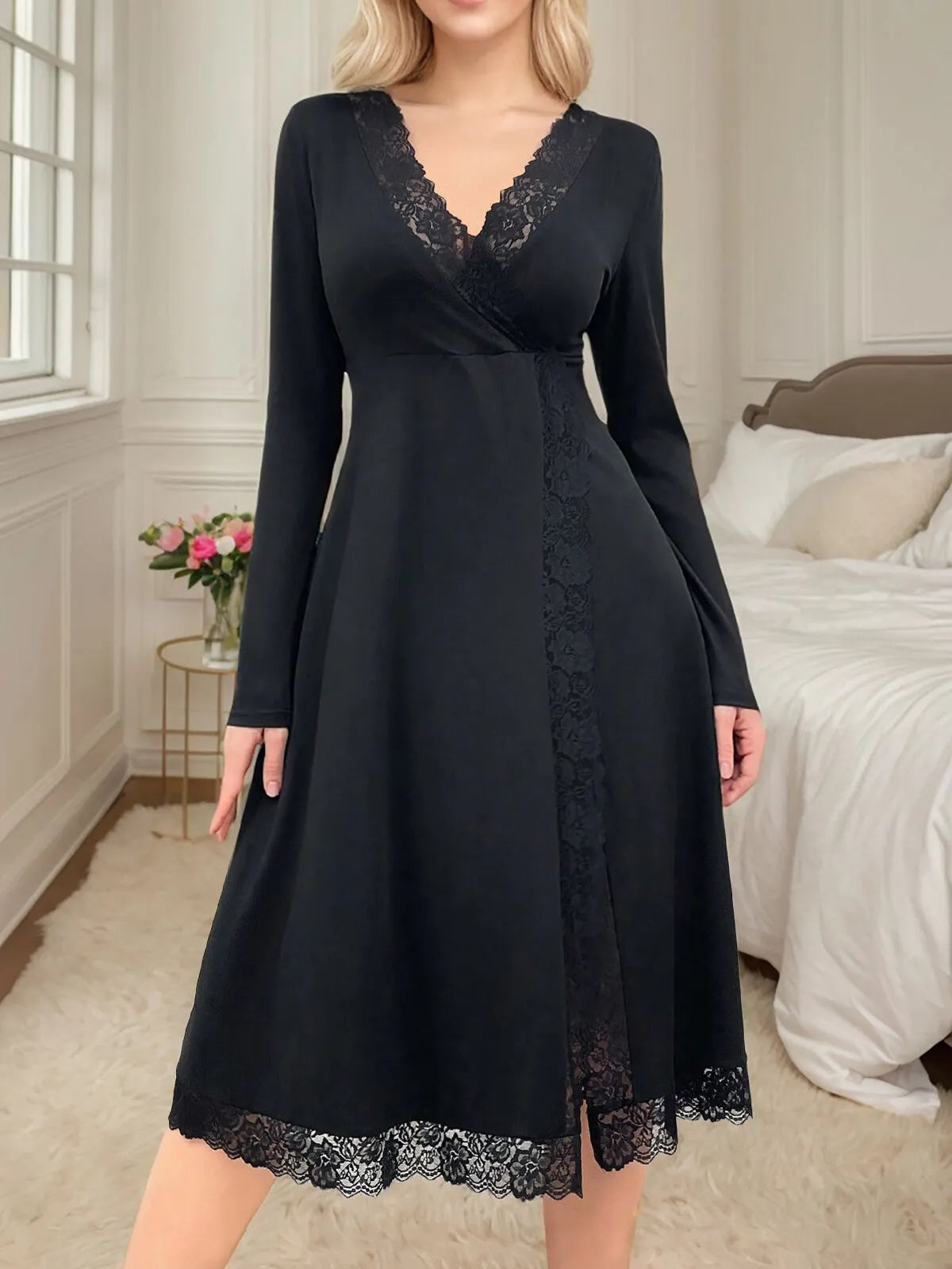 Solid Lace Regular Long Sleeve Split Nightgown