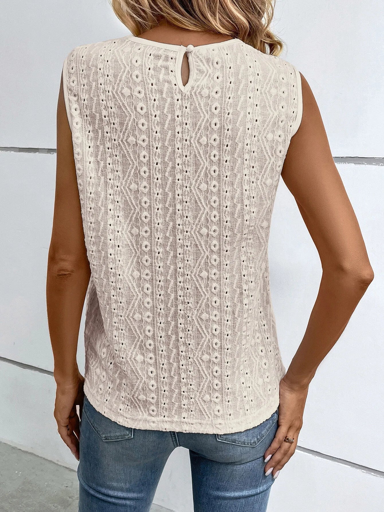 Solid Lace Round Neck Cami