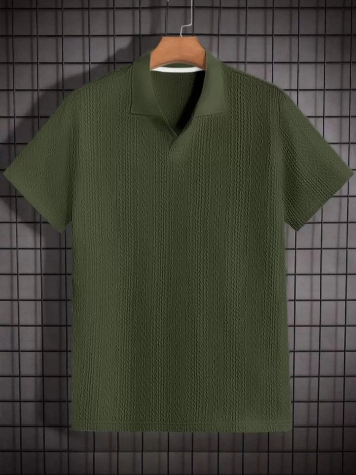 Men Solid Casual Lapel Regular Knit Polo, for Office Daily Wear