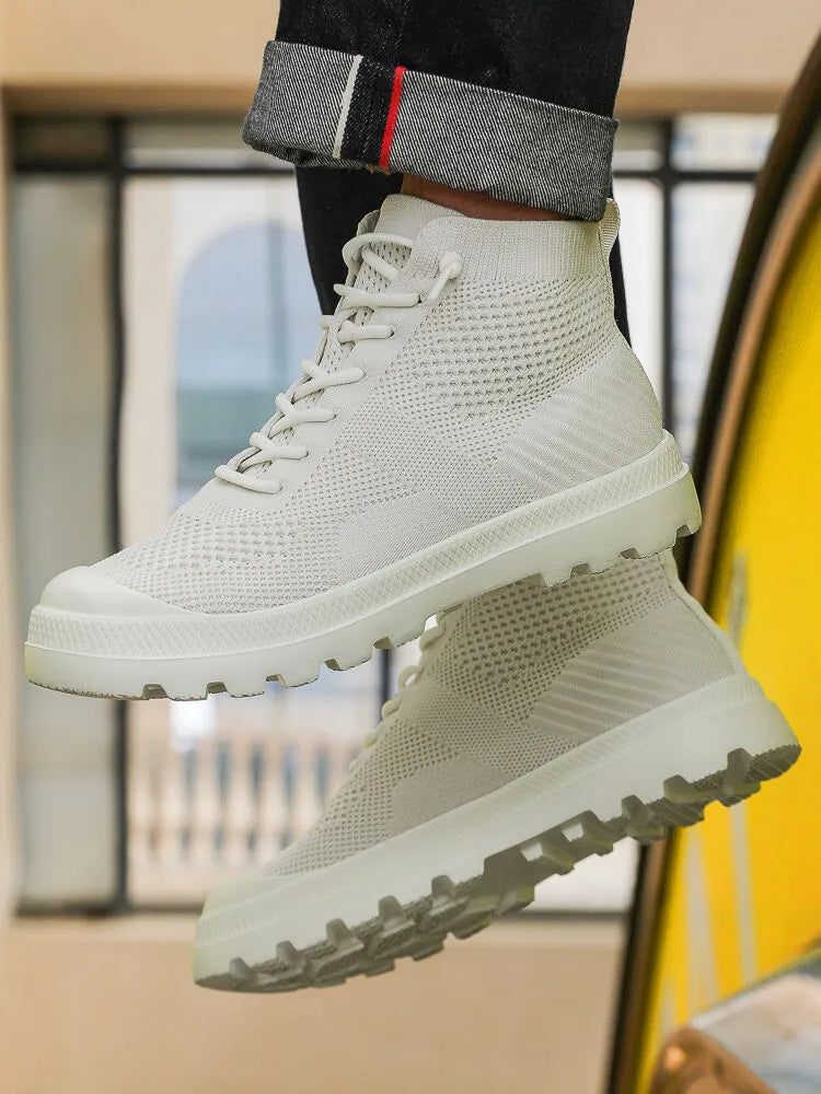 Solid Low-cup Flat Heel Fashionable Sneakers