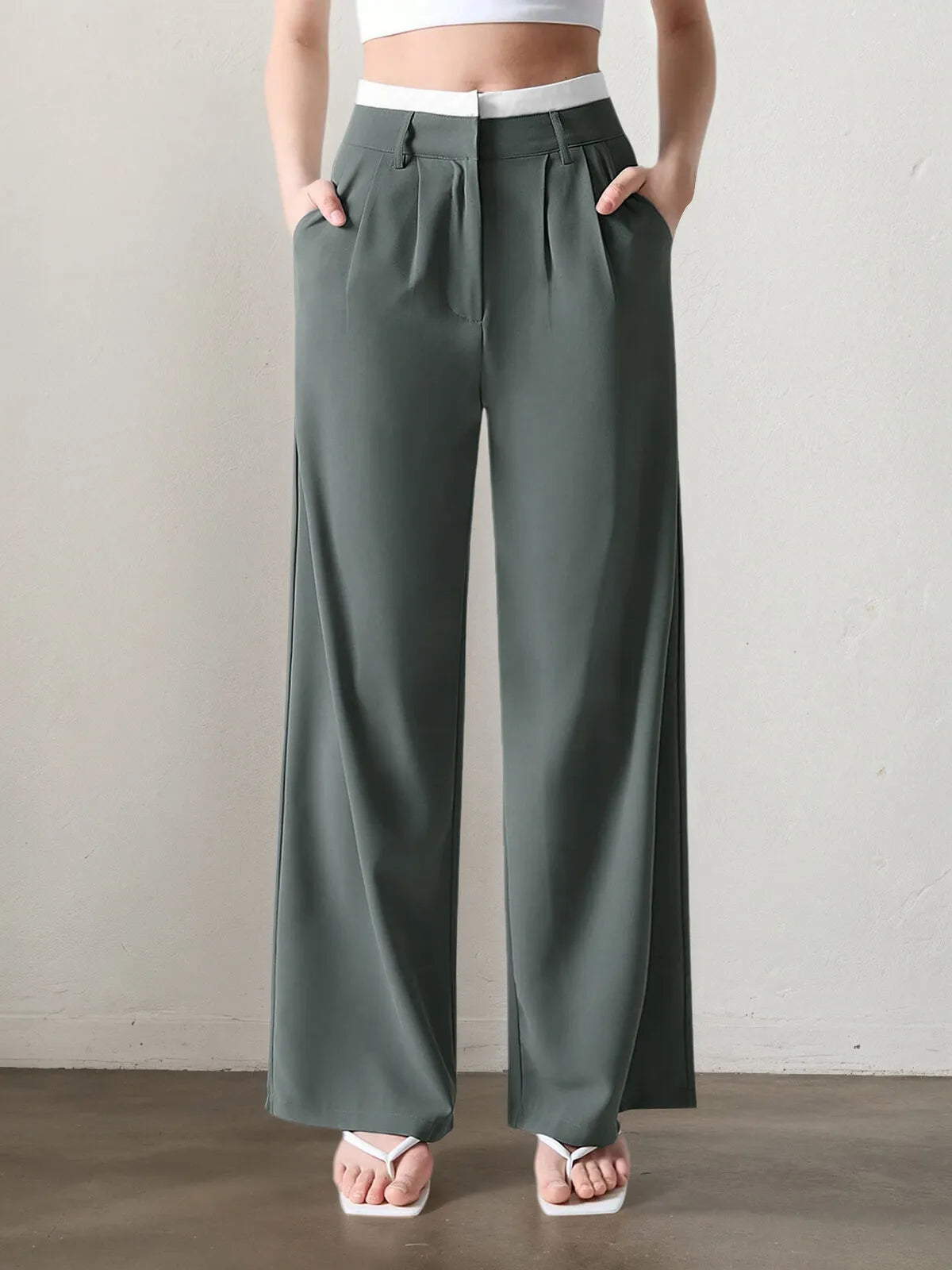 Solid Patchwork Medium Rise Zipper Fly Straight Leg Pants
