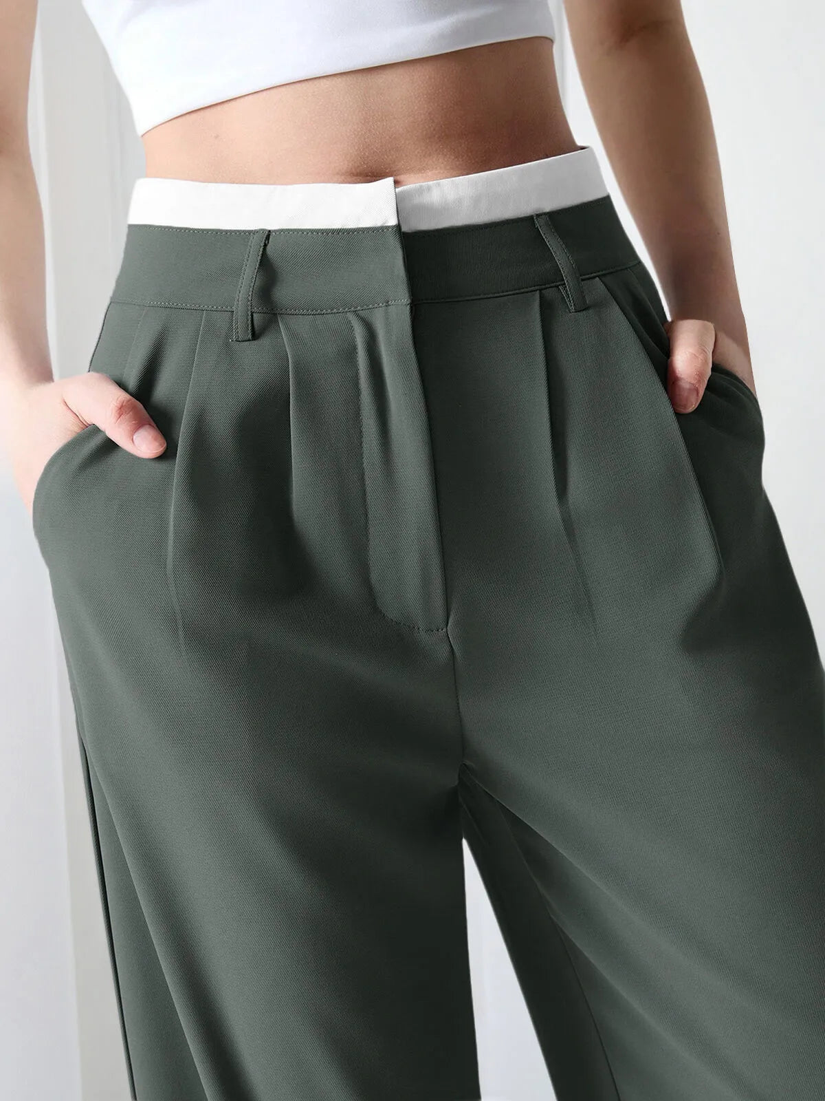 Solid Patchwork Medium Rise Zipper Fly Straight Leg Pants