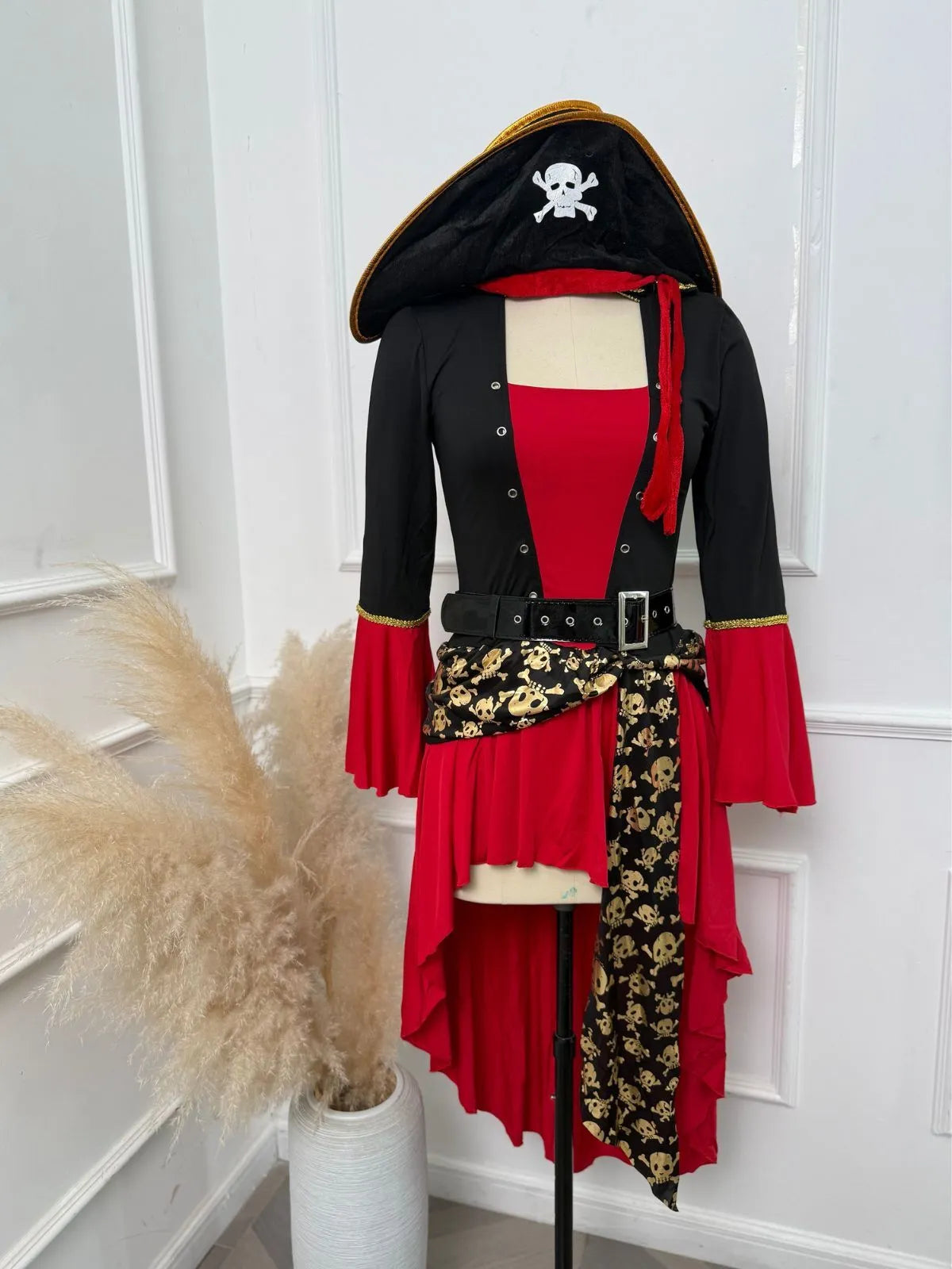 Solid Patchwork Halloween Cosplay Pirate Sexy V-neck Flare Fit And Flare Dress, Hat not included