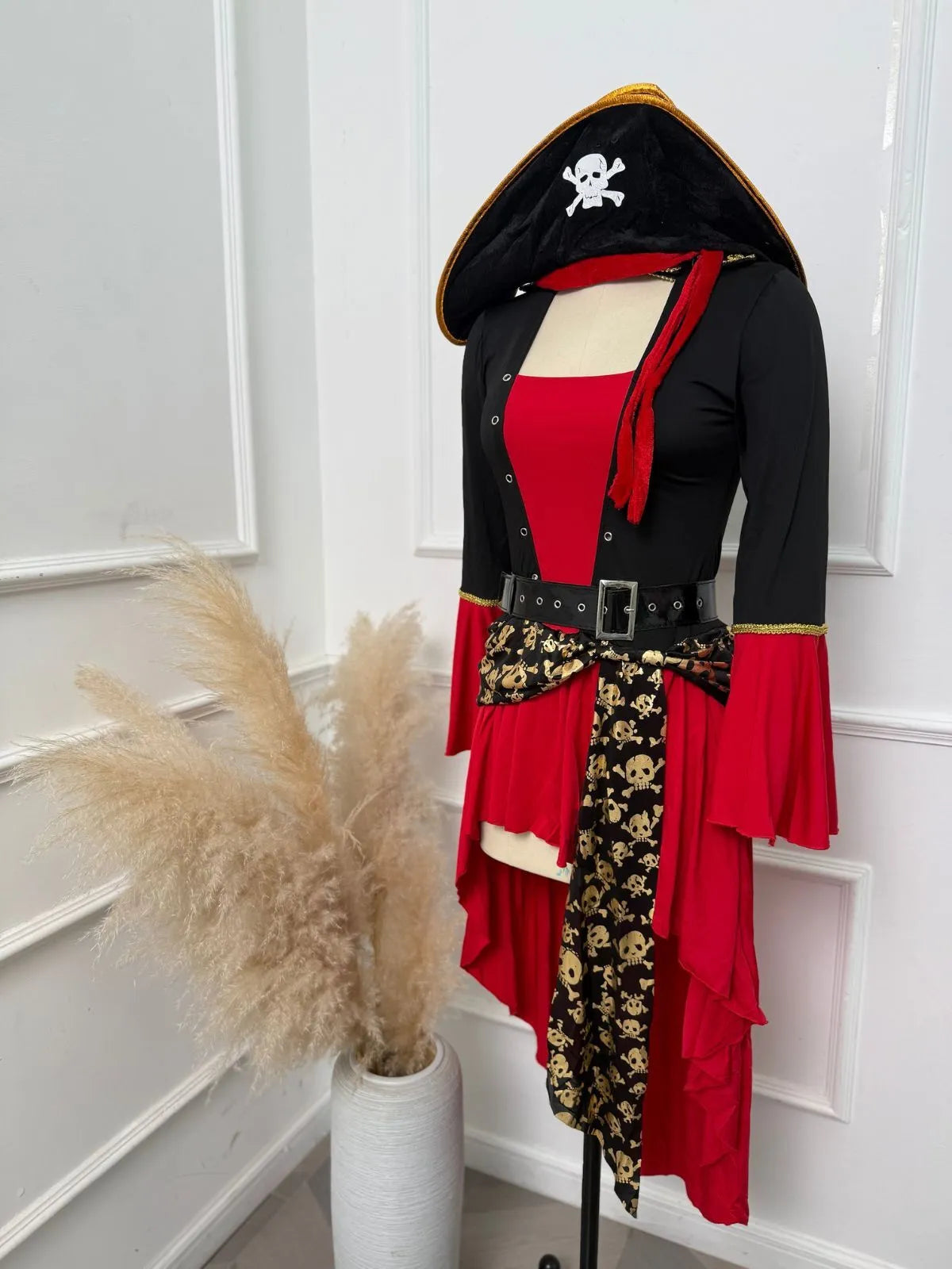 Solid Patchwork Halloween Cosplay Pirate Sexy V-neck Flare Fit And Flare Dress, Hat not included