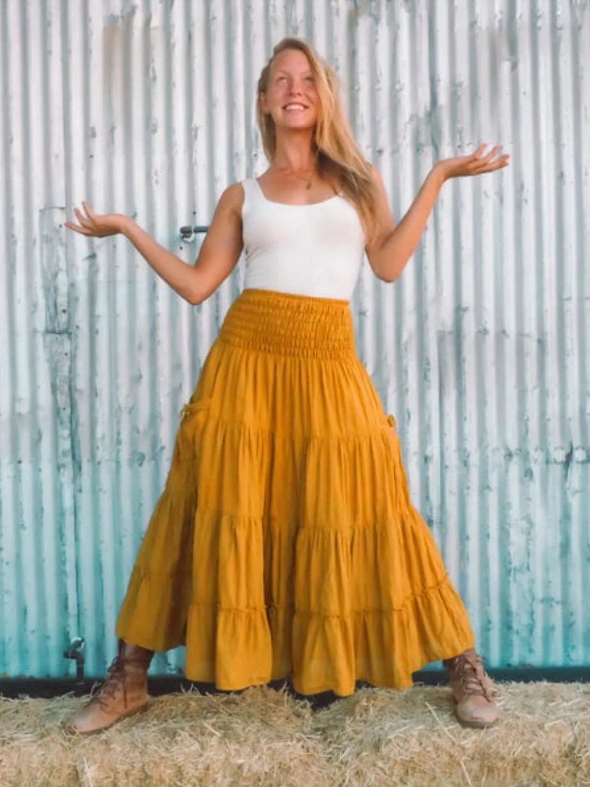 Solid Pocket High Rise Elastic Waist Pleoted Maxi Skirt
