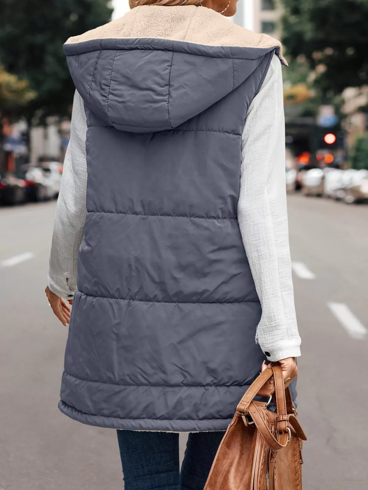 Solid Pocket Hooded Regular Vest