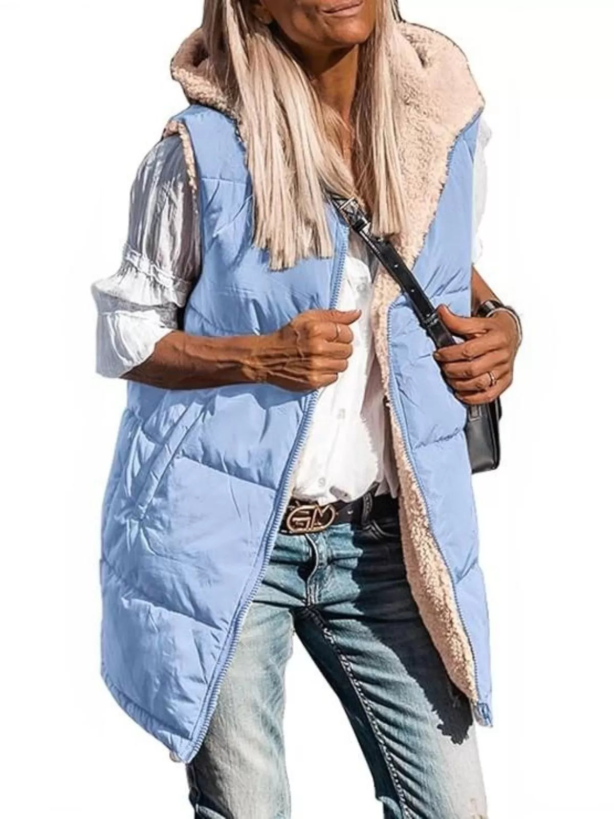 Solid Pocket Hooded Regular Vest