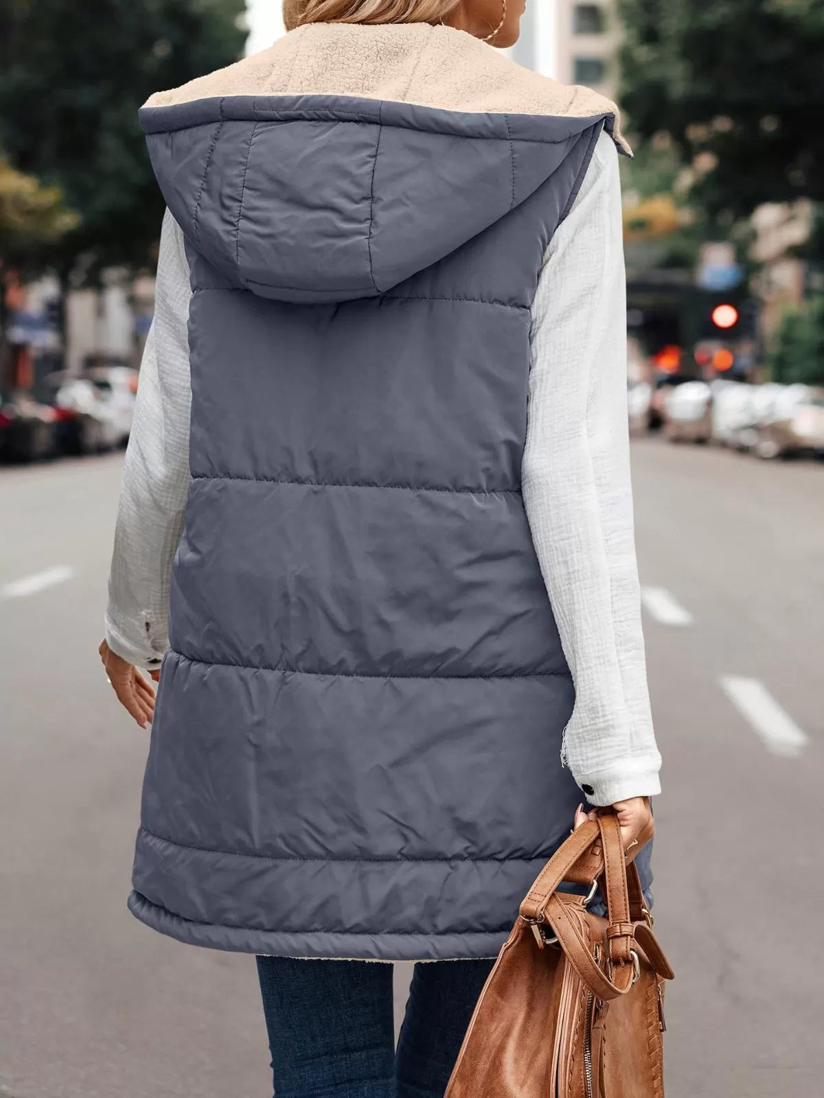 Solid Pocket Hooded Regular Vest