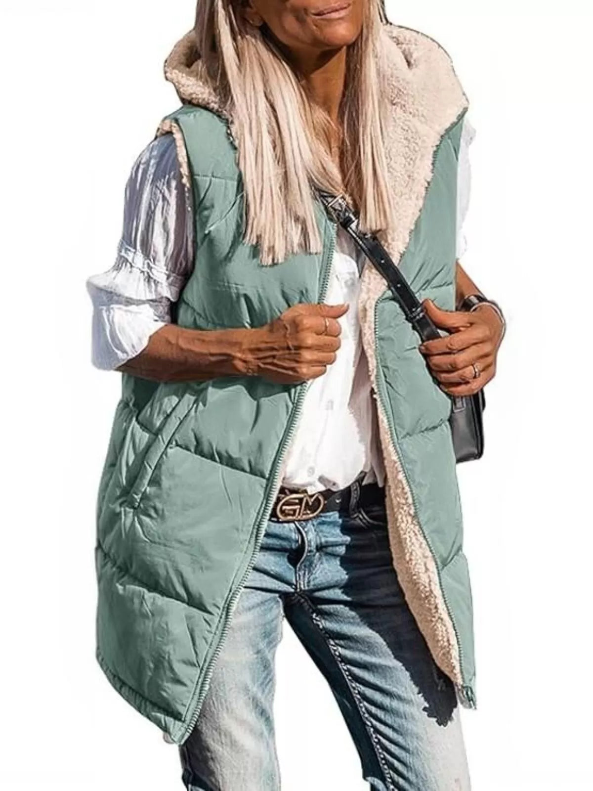 Solid Pocket Hooded Regular Vest