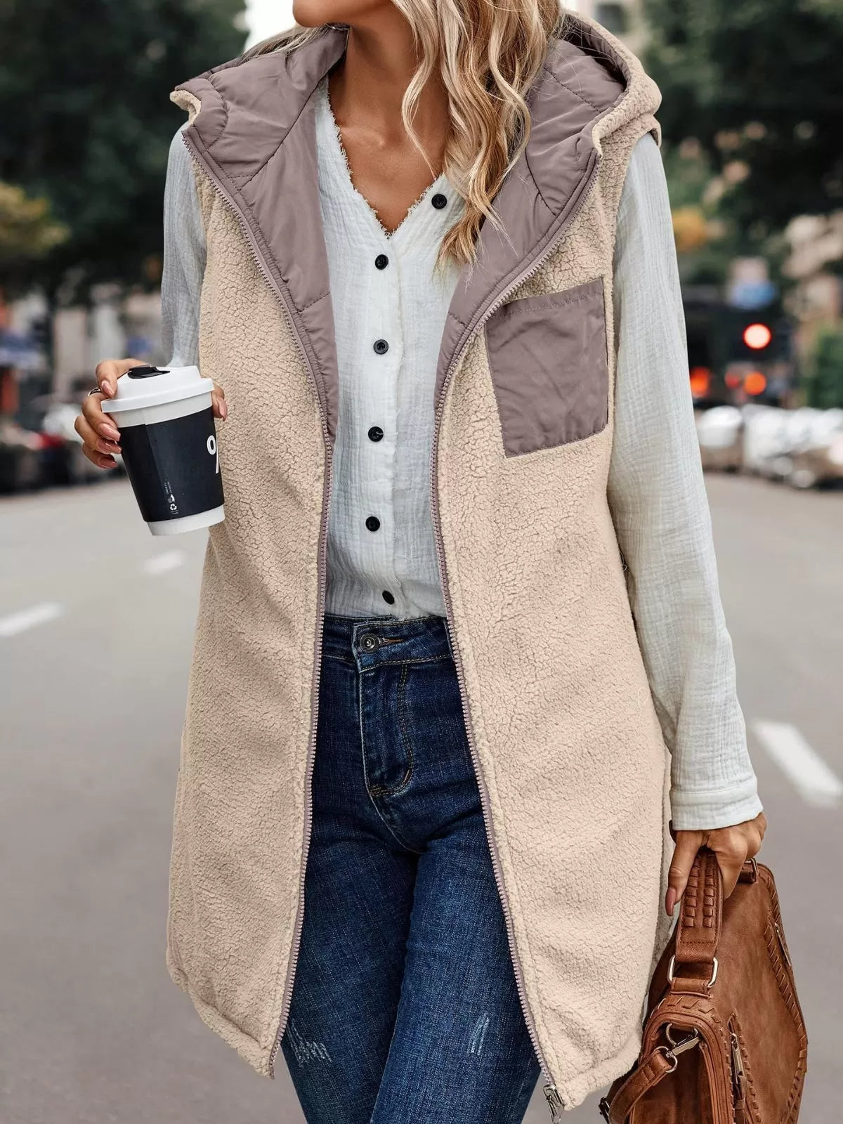 Solid Pocket Hooded Regular Vest