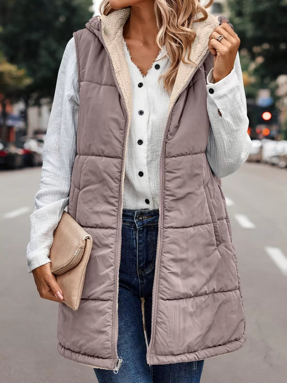 Solid Pocket Hooded Regular Vest