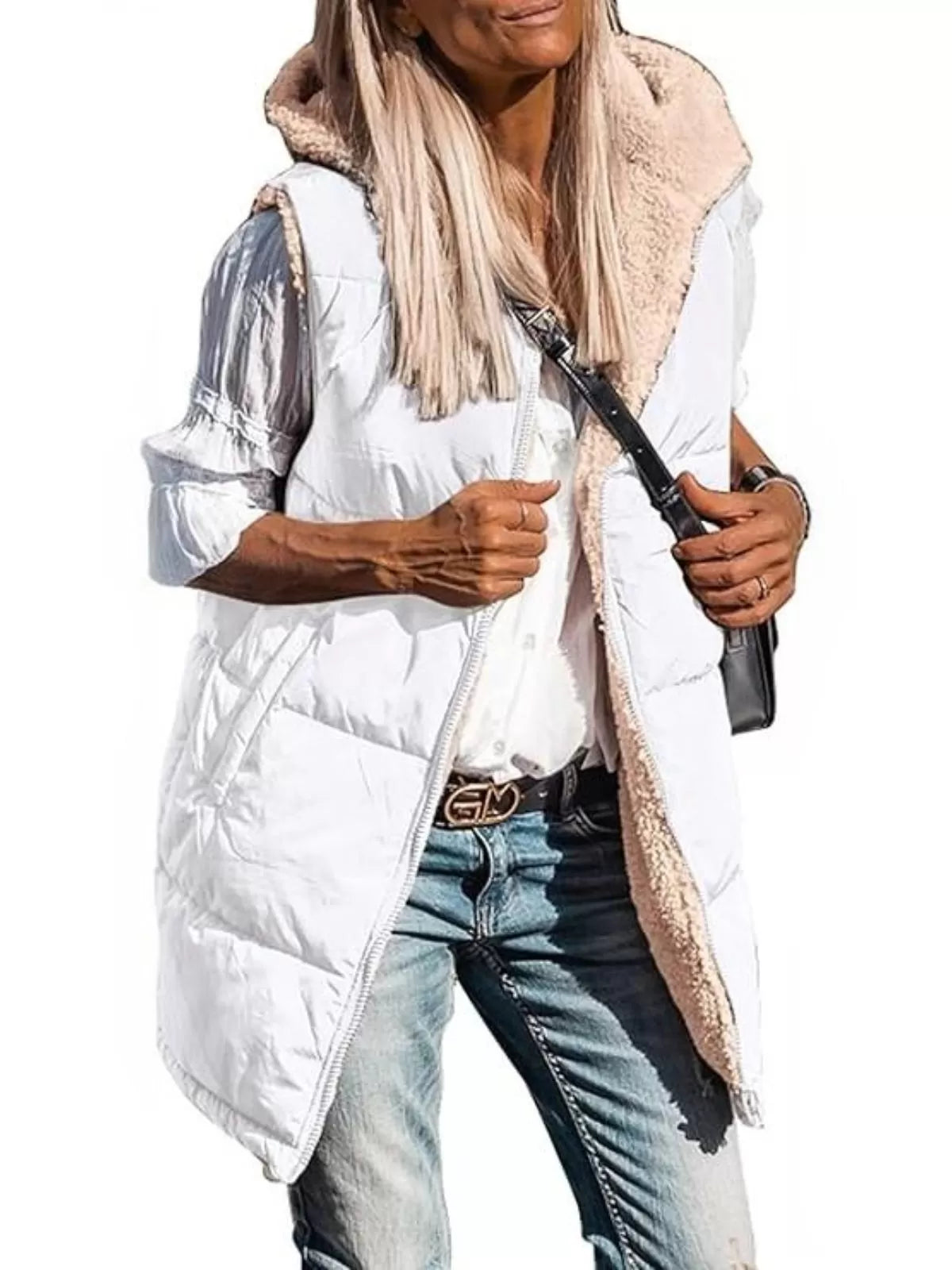 Solid Pocket Hooded Regular Vest