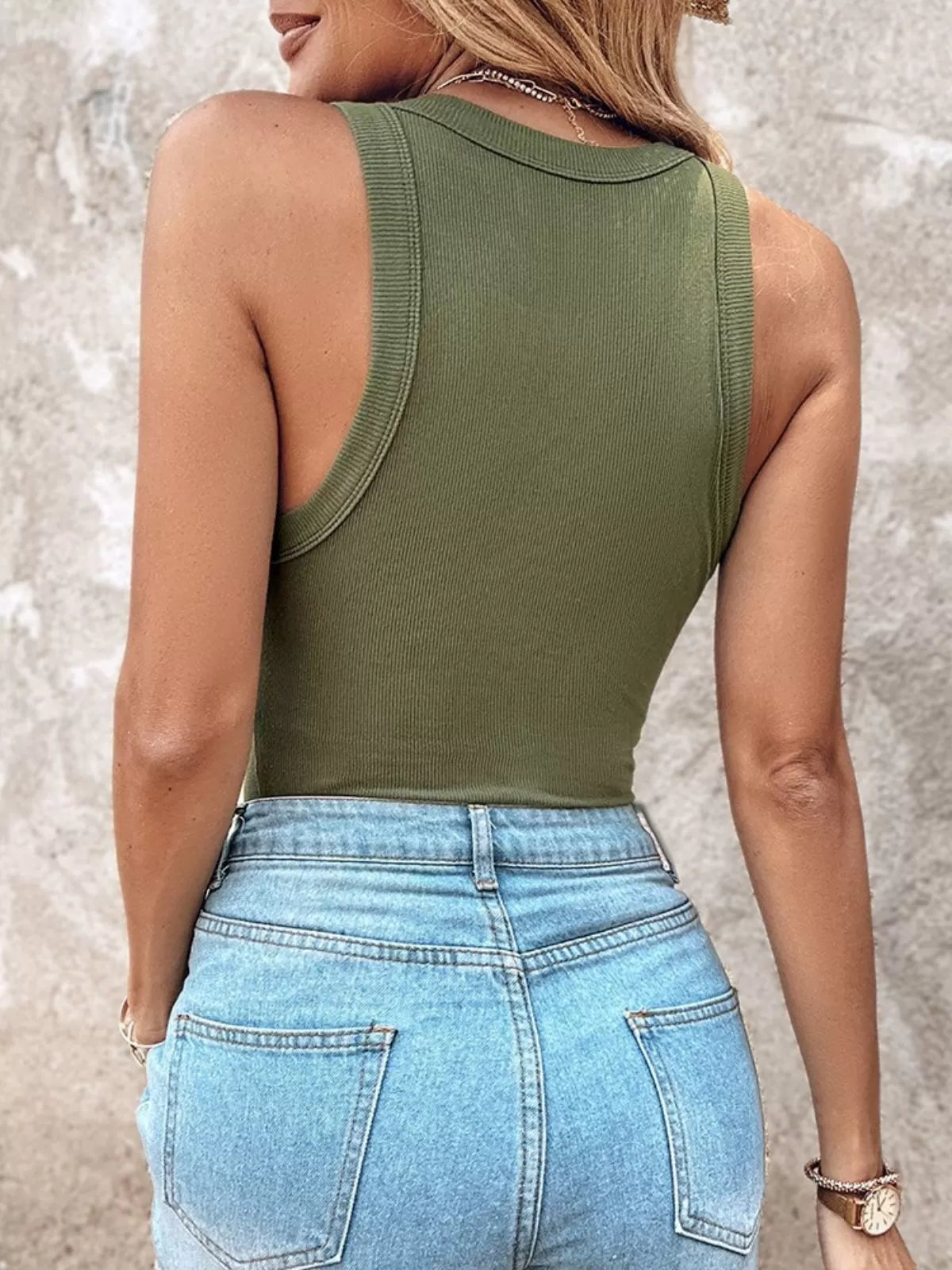 Solid Round Neck Regular Tank