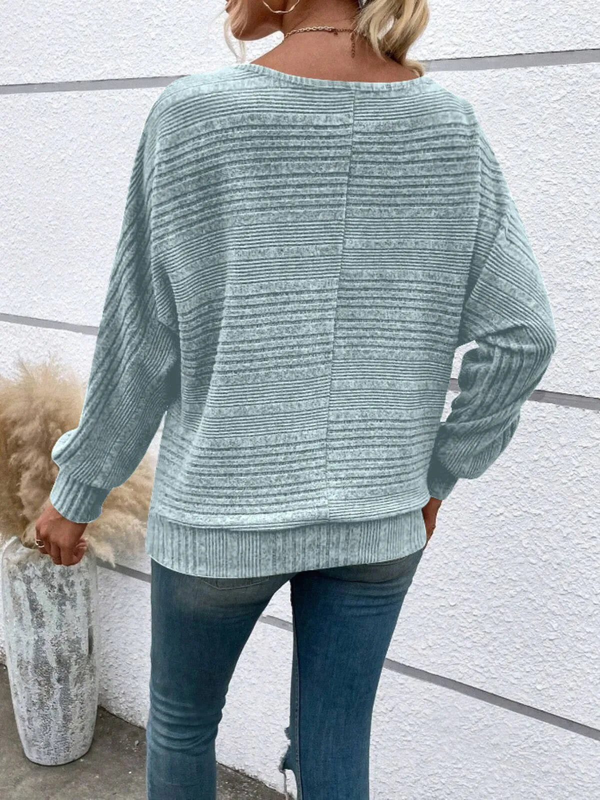 Solid Round Neck Casual Crew Neck Batwing SleeveT-shirt for Daily Wear