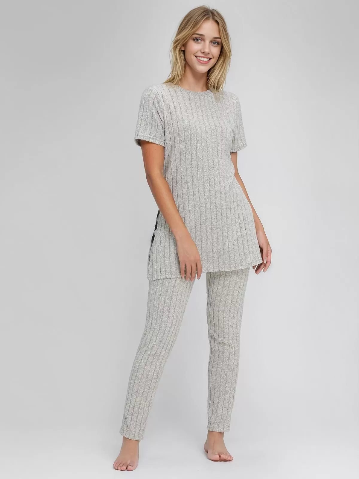 Solid Round Neck Top & Solid Pants