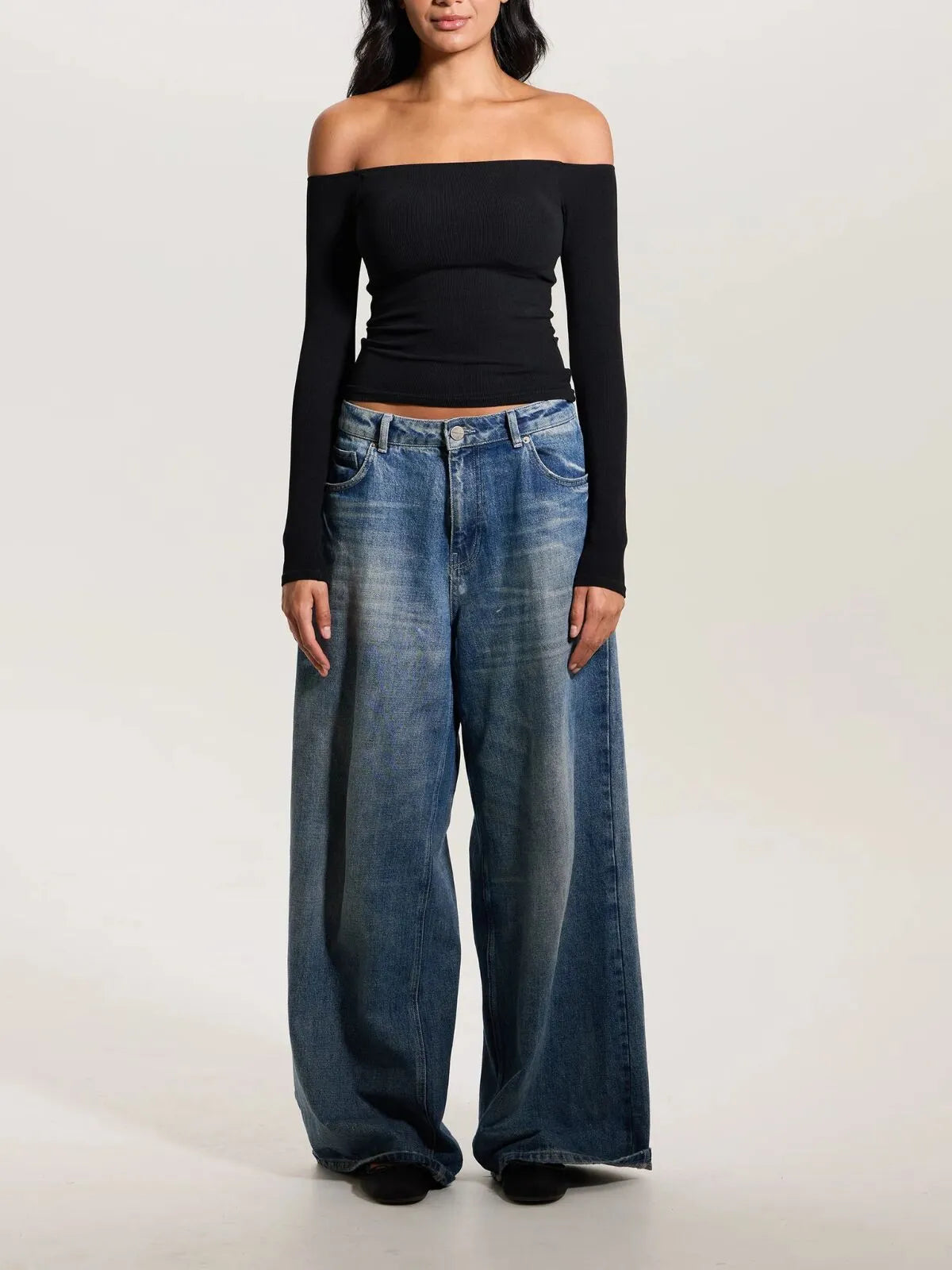 Solid Slashed Cold Shoulder Ribbed T-shirt