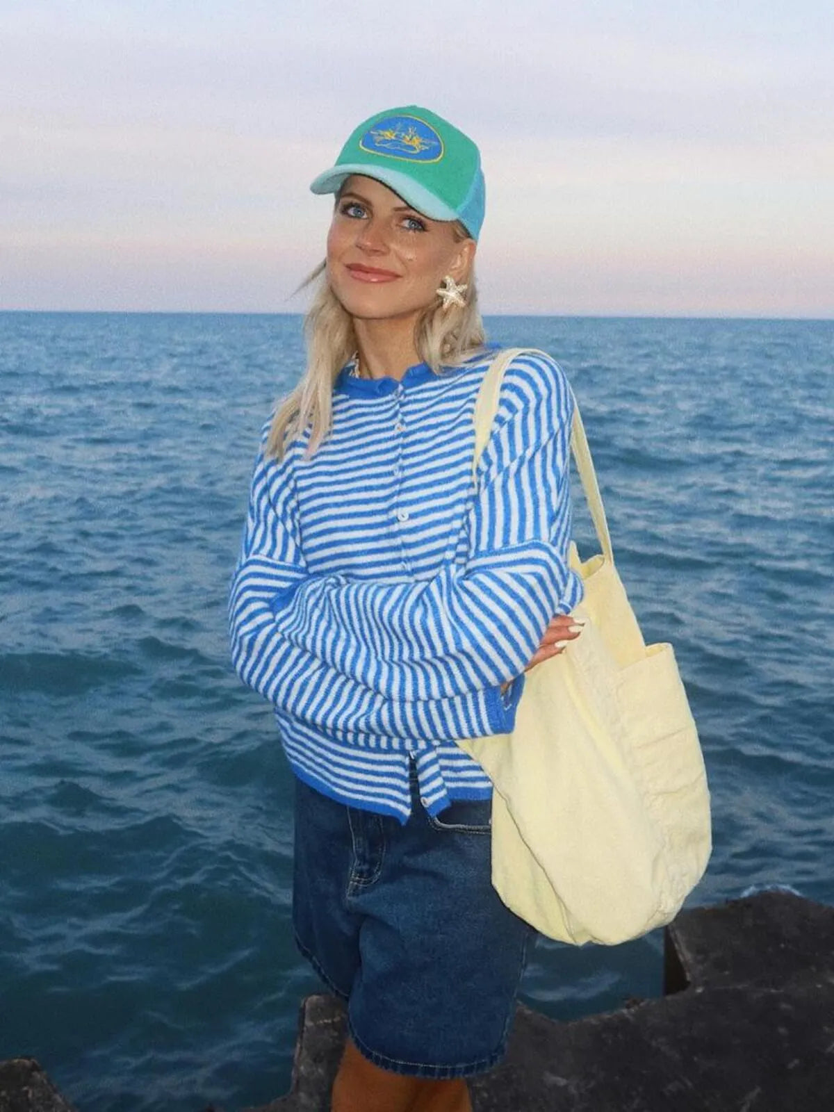 Striped Button Front Open Front Design Round Neck Casual Cardigan Lightweight Fall & Winter Fashion