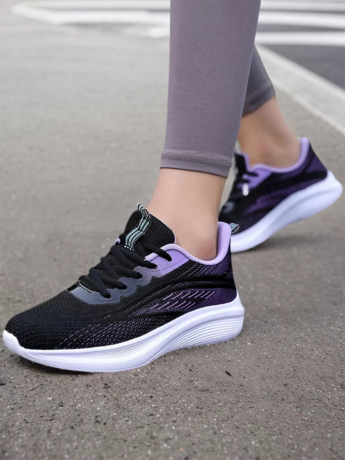 Summer Outdoor Lightweight Breathable Mesh Low-cut Lace-Up Non-Slip Running Sneakers