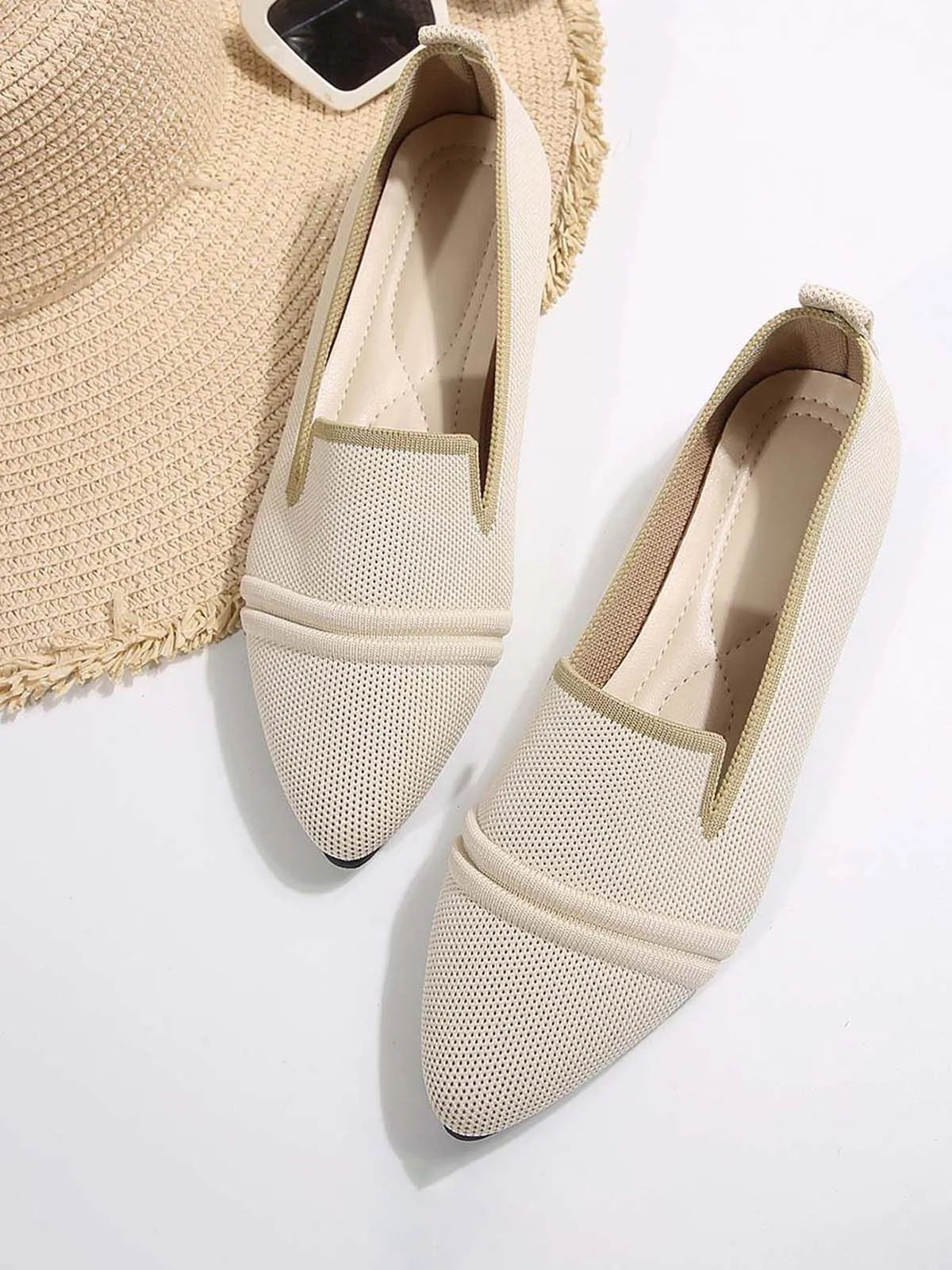 Vintage Contrast Binding Snip Toe Ballet Flats