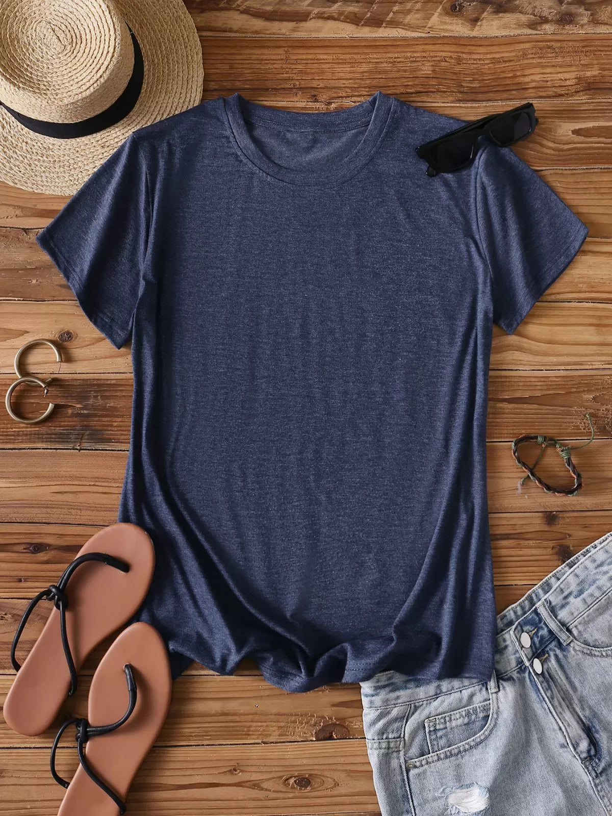 Vintage Trendy Figure Print Round Neck Umbrella & Sality Girl Print T-shirt
