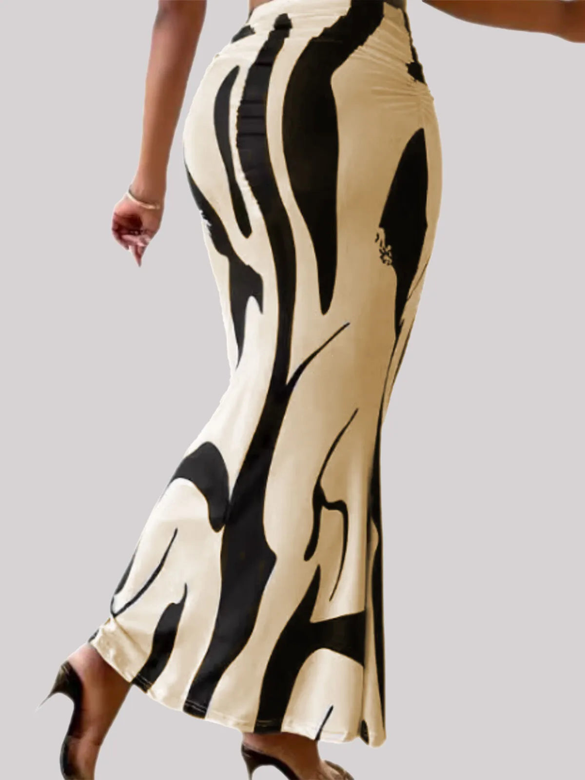 Zebra Stripe Rib-knit Medium Rise Elastic Waist Maxi Skirt